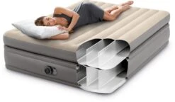 Intex Prime Comfort Luchtbed - Queensize - Ingebouwde Elektrische Pomp -Campingserie Winkel 1320 1900 64164 inuse 2023 300