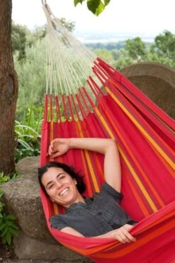 La Siesta Currambera 2 Persoons Hangmat - Cherry -Campingserie Winkel 900 598 cuh16 2 currambera cherry cotton double classic hammock image 05