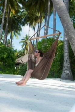 La Siesta Habana Hangstoel XL - Chocolate 12 La Siesta Habana Hangstoel XL - Chocolate -Campingserie Winkel 900 601 hal21 6 ambiance 200