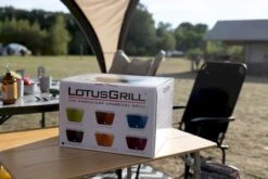 LotusGrill XL Hybrid Houtskoolbarbecue - Rood 17 LotusGrill XL Hybrid Houtskoolbarbecue - Rood -Campingserie Winkel doos lotusgrill 4